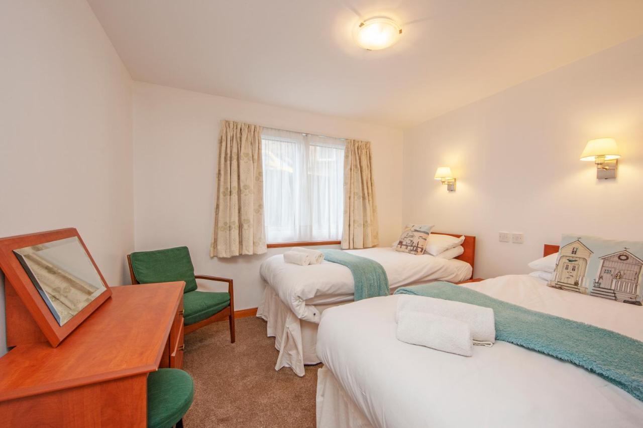Esplanade Court Holiday Apartments オーバン エクステリア 写真