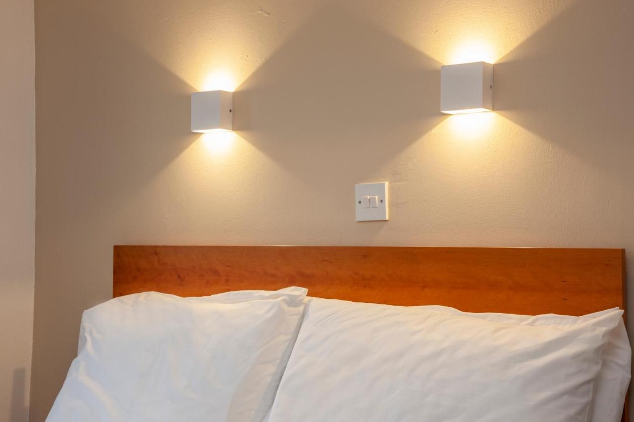 Esplanade Court Holiday Apartments オーバン エクステリア 写真