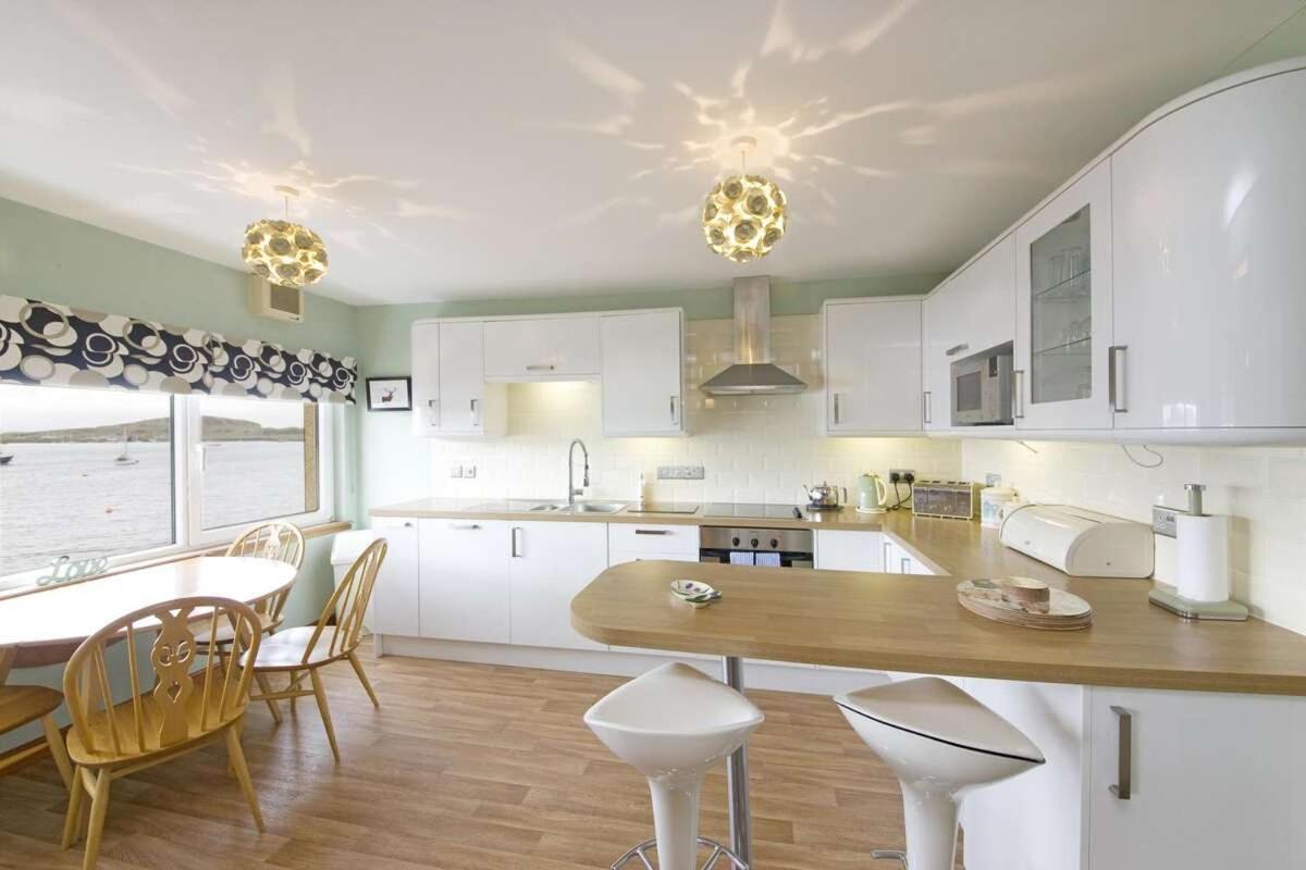 Esplanade Court Holiday Apartments オーバン エクステリア 写真